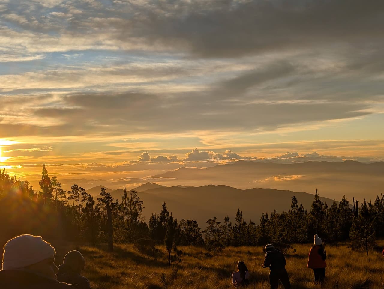 Cómo entrenar para subir el Pico Duarte: plan y rutas de práctica en RD